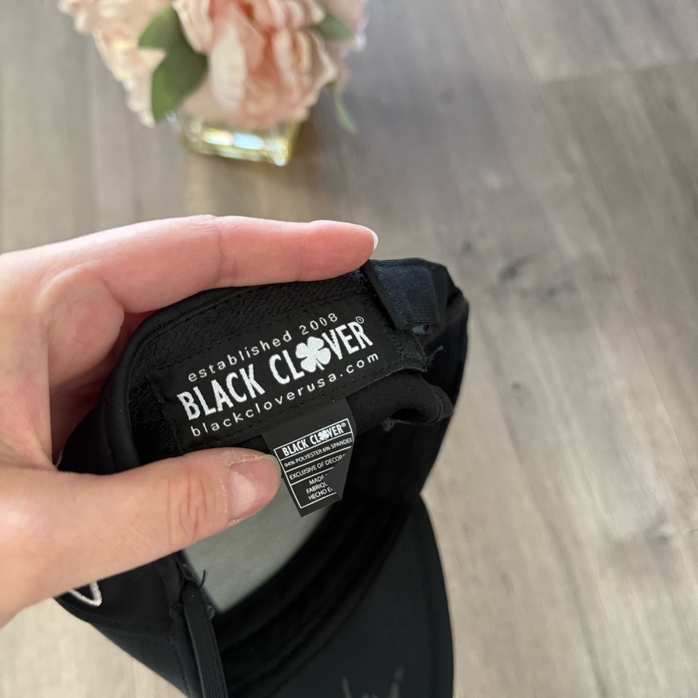 New Men's Black Clover Golf Live Lucky Black Goodwill Hat - Picture 6 of 7